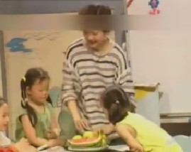 小不点学绘画之吃水果