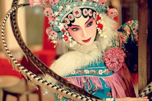 梅花绽放 为民放歌