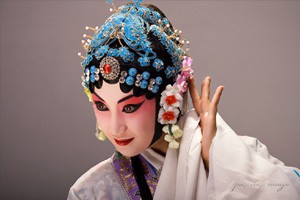 走进京剧票友隋贵廷的《栏外拍曲》