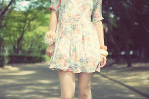 穿裙子的男孩儿