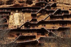 麦积山石窟空中的佛阁